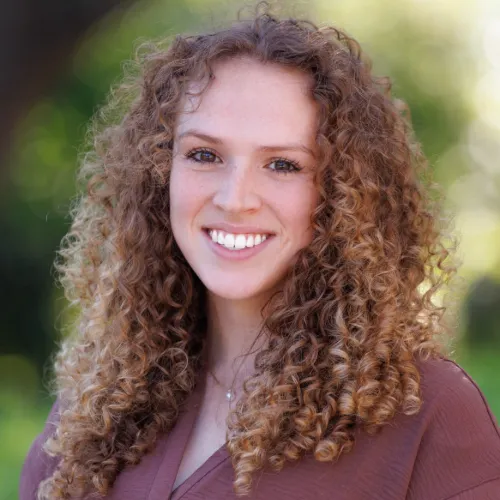 Malia Schimminger headshot